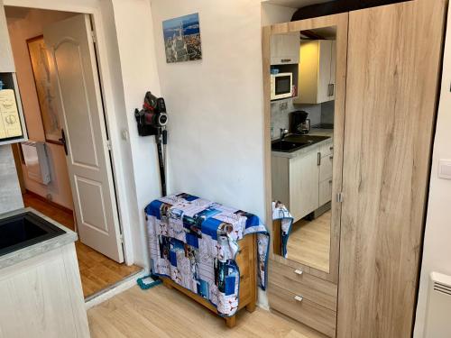 T2 équipé au calme + Terrasse à 1 km de la Mer