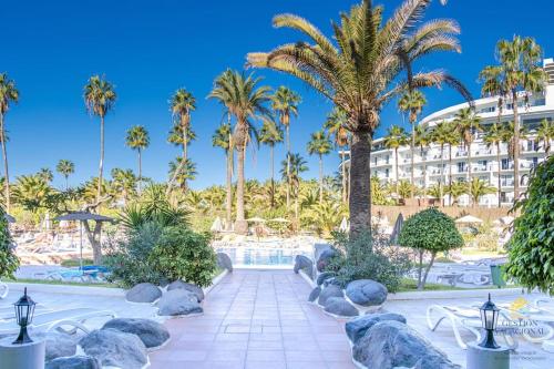 Altamira Lux Suit Beach El Duque