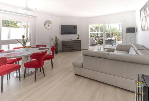 Altamira Lux Suit Beach El Duque