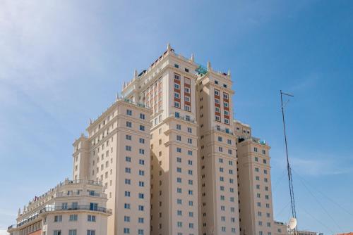 El edificio en el que está el departamento