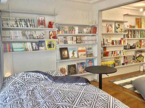 Biblioteca en el departamento