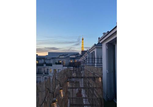 Gallery image of JOIVY Modern Studio with Eiffel Tower View in Paris