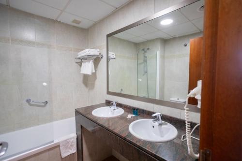 Koupelna v ubytování Hotel Cibeles Playa