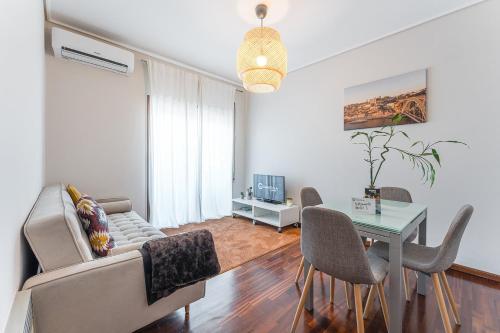GuestReady - Warwick avenue in Lapa