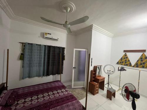 Giường trong phòng chung tại Smart Easy Life WhiteCosy Hop, Fawaz 9697 - 3737