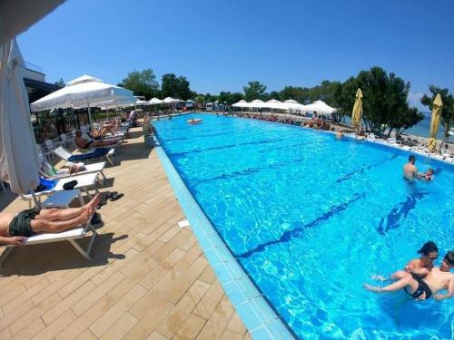 Πισίνα στο ή κοντά στο Apartmani Omišalj