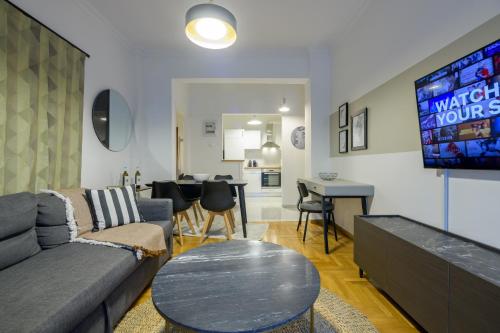 Fully Renovated Flat in Prime Athens Location