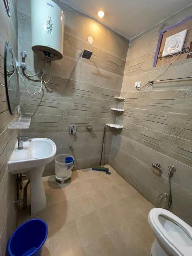 Φωτογραφία από το άλμπουμ του Chojh Inn Guest House σε Kasol
