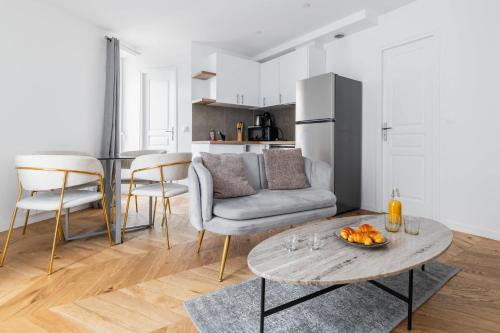 Photo de la galerie de l'établissement ZZZ procession, à Paris