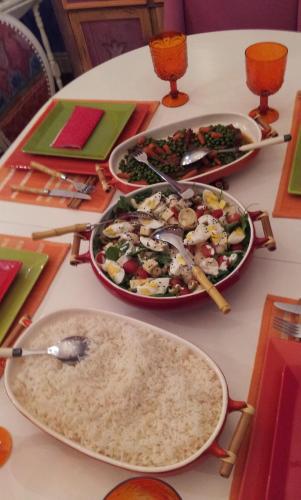 Makanan di atau berdekatan homestay