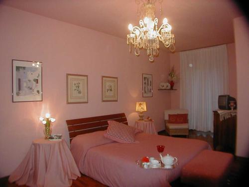 Posteľ alebo postele v izbe v ubytovaní Torre dei Frati Bed & Breakfast