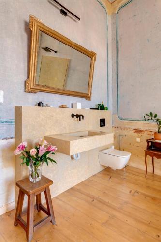 Residence 1860 Syros neoclassical in city center