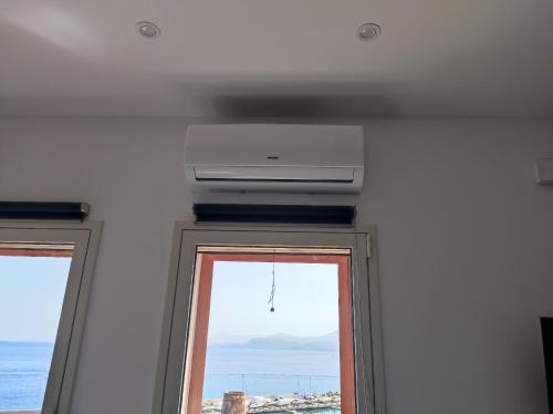 RineddaHouse Arenella - Vista Mare Panoramica a Palermo con Parcheggio privato photo 65
