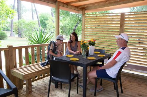 Tetamu yang menginap di CAMPING LES OURMES