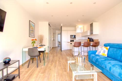 Cannes Croisette - 4 Personnes - Vue mer