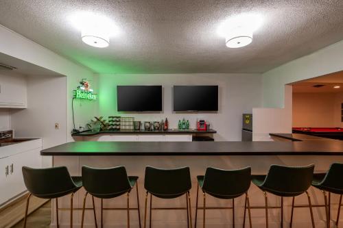 Gallery image of Spectacular mansion with amazing views in Covina