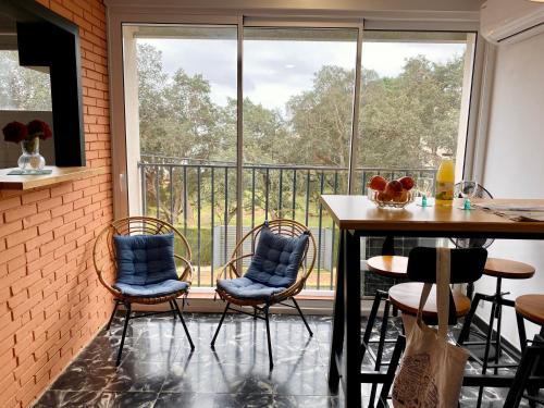 Apartament per parelles reformat amb piscina