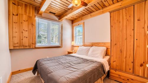Gallery image of Muskoka Lakefront 3-bdrm Chalet in Port Carling