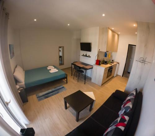 Zeusplace G7 Studio Neoi Poroi