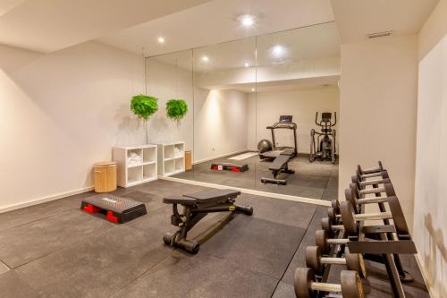 Savvy Signature Apartments