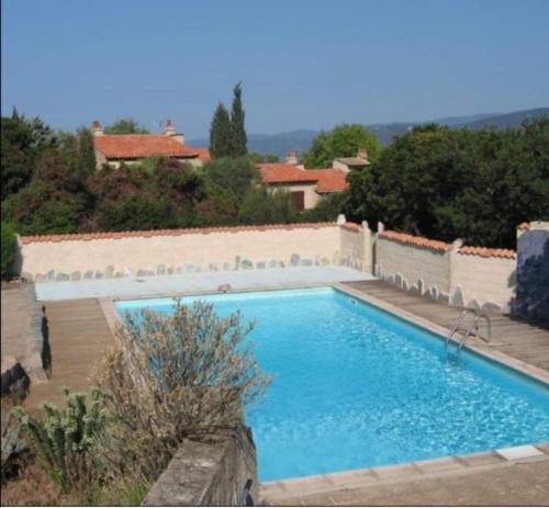 Bazén v ubytování Appartement vue mer Les hameaux de Propriano à Propriano nebo v jeho okolí