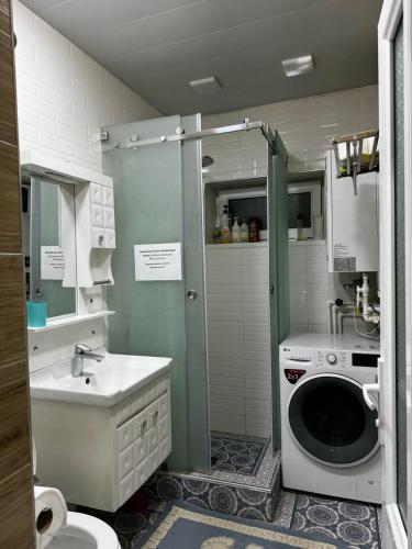 Kamar mandi di 4х комнатная квартира Дом