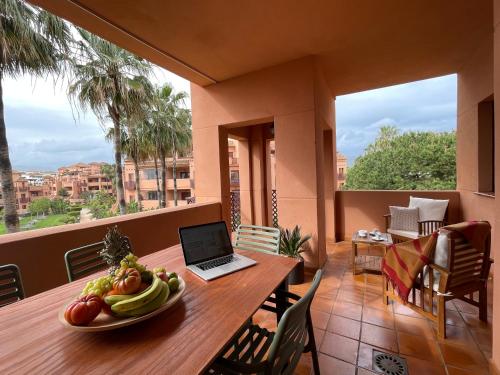 Comeback NOCHES DE BLANCO SATÉN