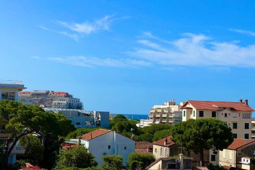 JUAN LES PINS - TOWN CENTER - 4 people