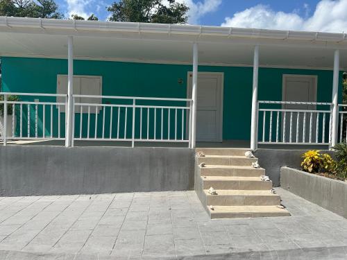 Un balcón o terraza en Leonor’s Guest House