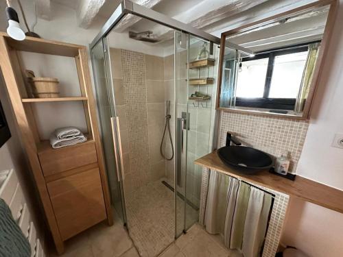 Φωτογραφία από το άλμπουμ του Toits Vieil Aix - Appartement de charme avec terrasse d'exception centre ville historique proche Cardeurs Et Mairie στην Αιξ-αν-Προβάνς