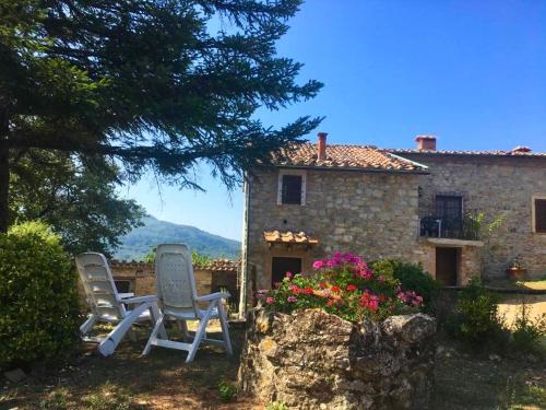 Un paisaje natural cerca of the country house