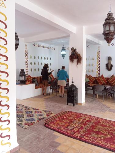 Posezení v ubytování Hotel Riad Sahara Activity