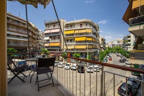 Sunny 2 bedroom cozy apartment, view of Parthenon