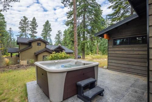 クレエルムにあるSuncadia 4 Bed Modern Chic Forest Homeのギャラリーの写真