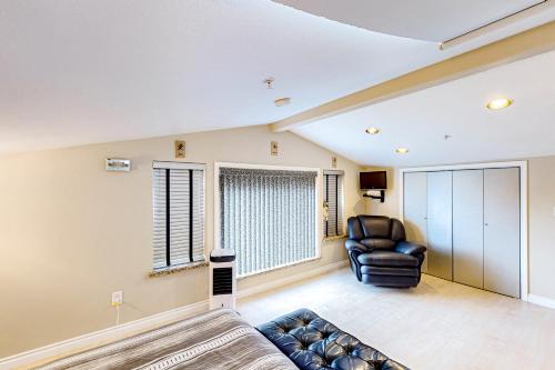 Phinney Hideaway_2