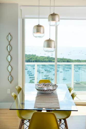 Coconut Grove Gorgeous Bay View 1 bedroom Condo Includes Parking photo 12