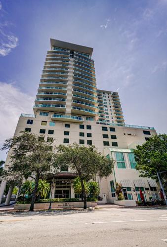 Coconut Grove Gorgeous Bay View 1 bedroom Condo Includes Parking photo 25