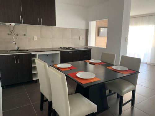 Η κουζίνα ή μικρή κουζίνα στο EDIFICIO REY NIÑO