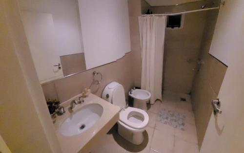 Koupelna v ubytování Departamento confortable céntrico con cochera para 4 personas