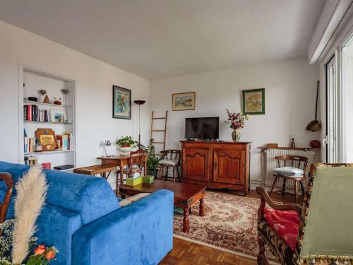 Photo de la galerie de l'établissement Appartement lumineux à quelques pas du centre de Ciboure avec WIFI et balcon - FR-1-4-687, à Ciboure