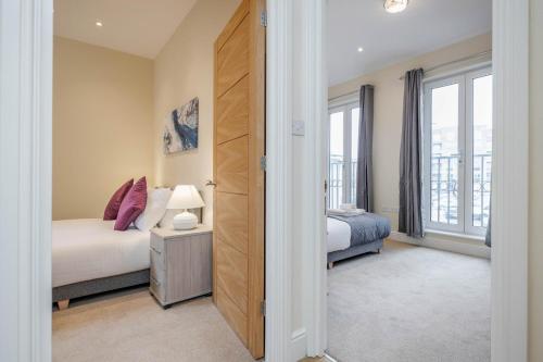 Кровать или кровати в номере Luxury Apartments 2 Bedrooms Central Maidenhead