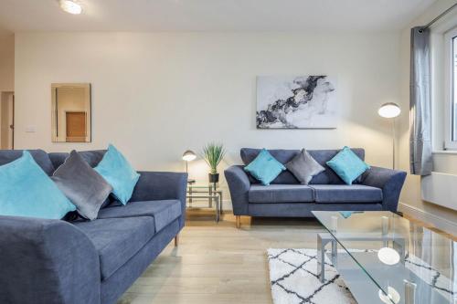 Гостиная зона в Luxury Apartments 2 Bedrooms Central Maidenhead