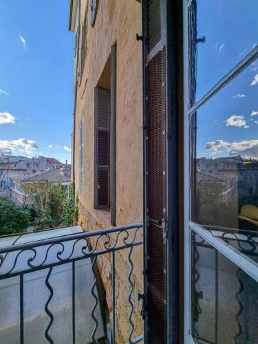 Apartment near Cours Mirabeau Aix en Provence - Maison des Art