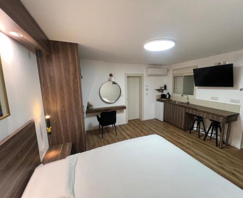 Gallery image of Johny`s Boutique Apartment in Haifa
