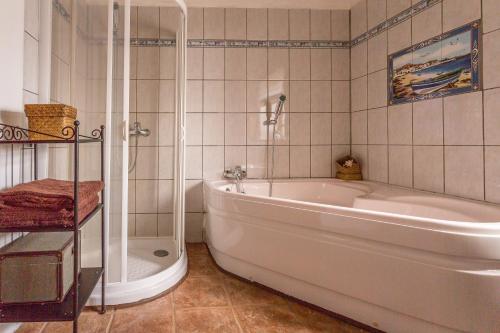 Kylpyhuone majoituspaikassa Eco Finca Verde