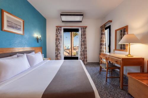Postel nebo postele na pokoji v ubytování Pharaoh Azur Resort