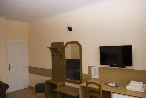 Μια τηλεόραση ή/και κέντρο ψυχαγωγίας στο Hotel Perla
