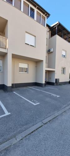 Zagreb4you Apartments - Family paradise with sauna