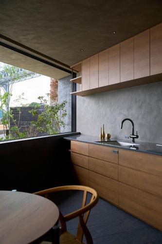 Dapur atau dapur kecil di Seaside Villa SEEN Shallow Sea