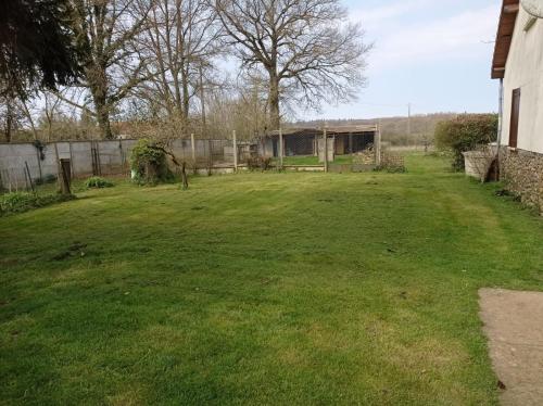 Zahrada ubytování Belle maison de Campagne Confortable 17 couchages